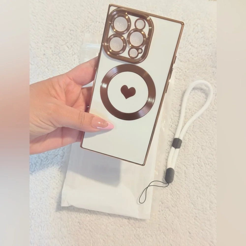 Luxury Case for iPhone 16 Pro White/Gold Square Design with MagSafe strap